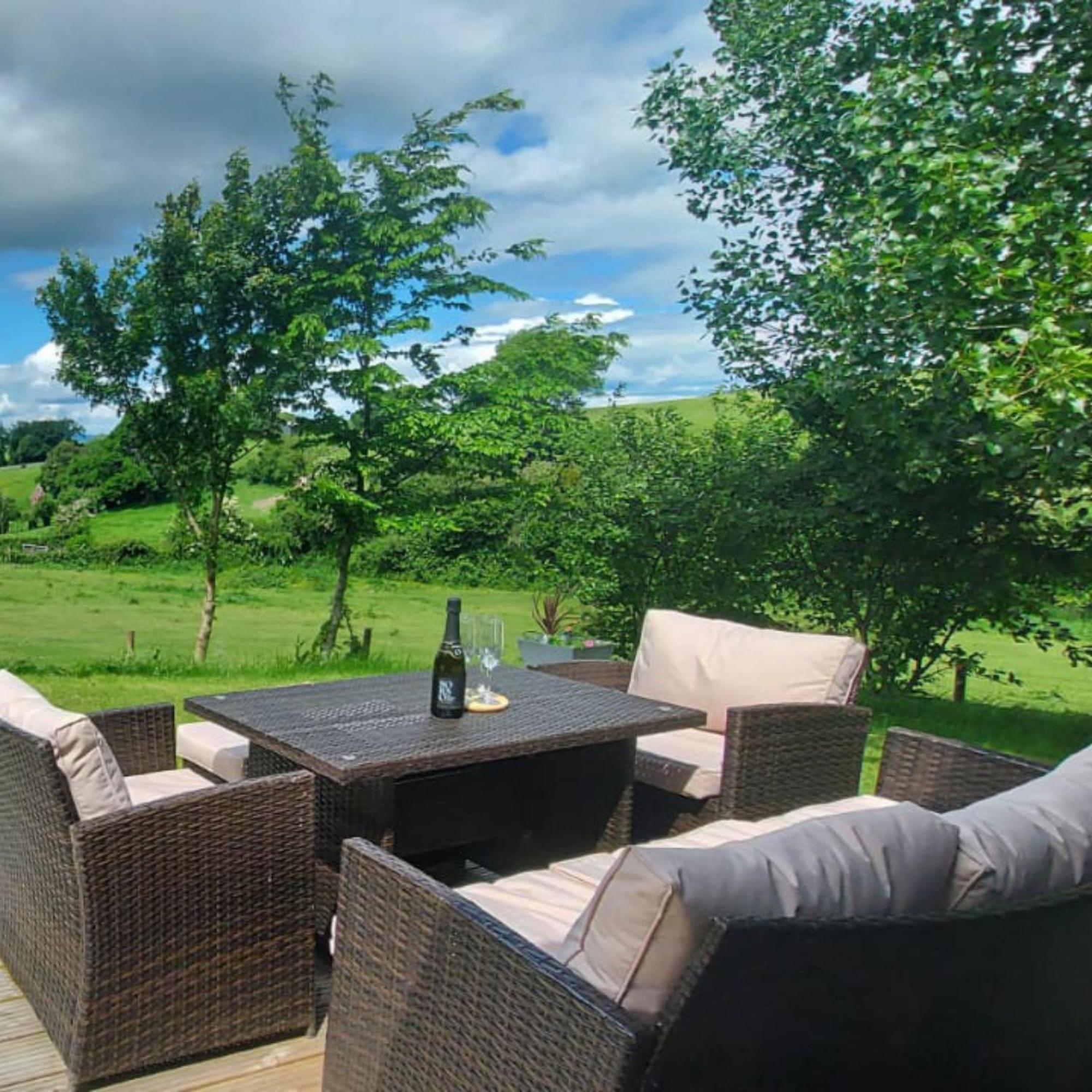 Caplor Glamping & Lodges Hereford Exterior foto